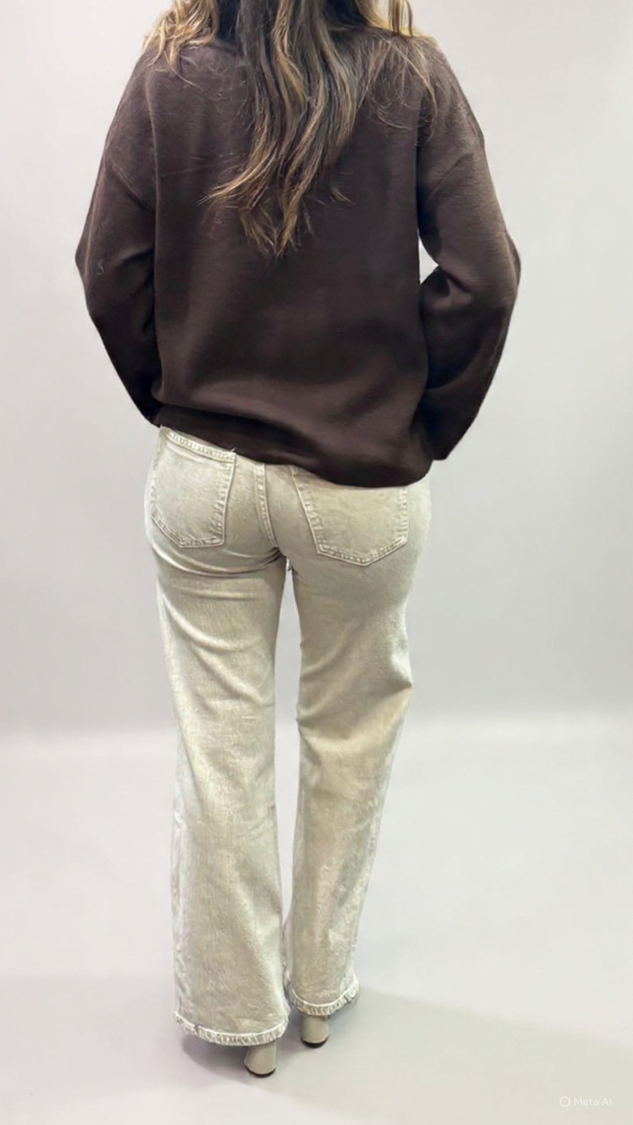 Maglioncino scollo V e goccia