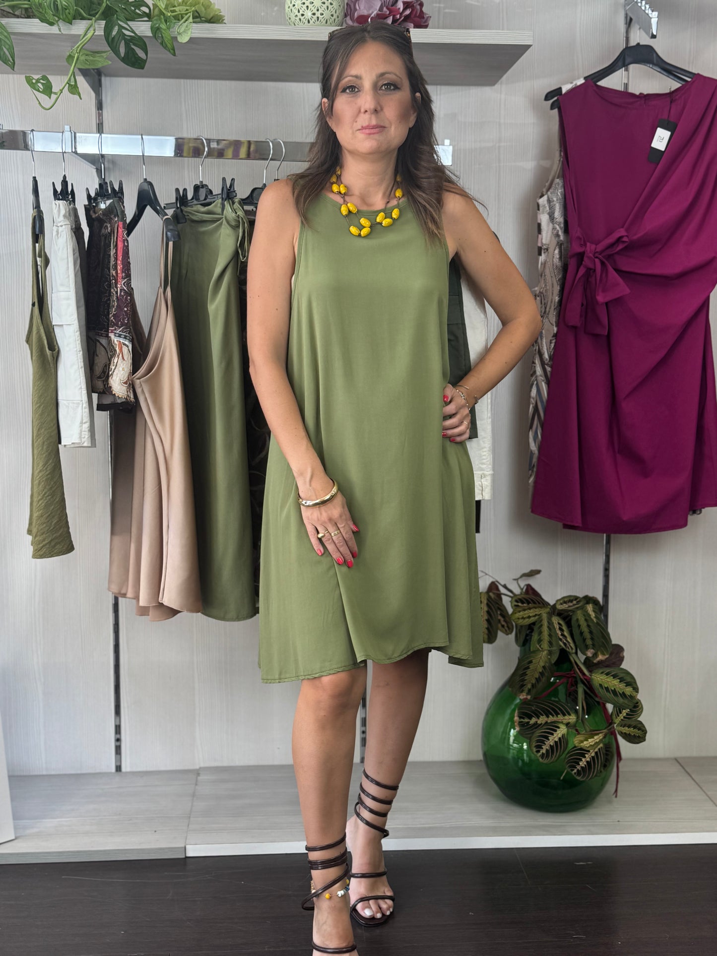 Abitino semplice verde