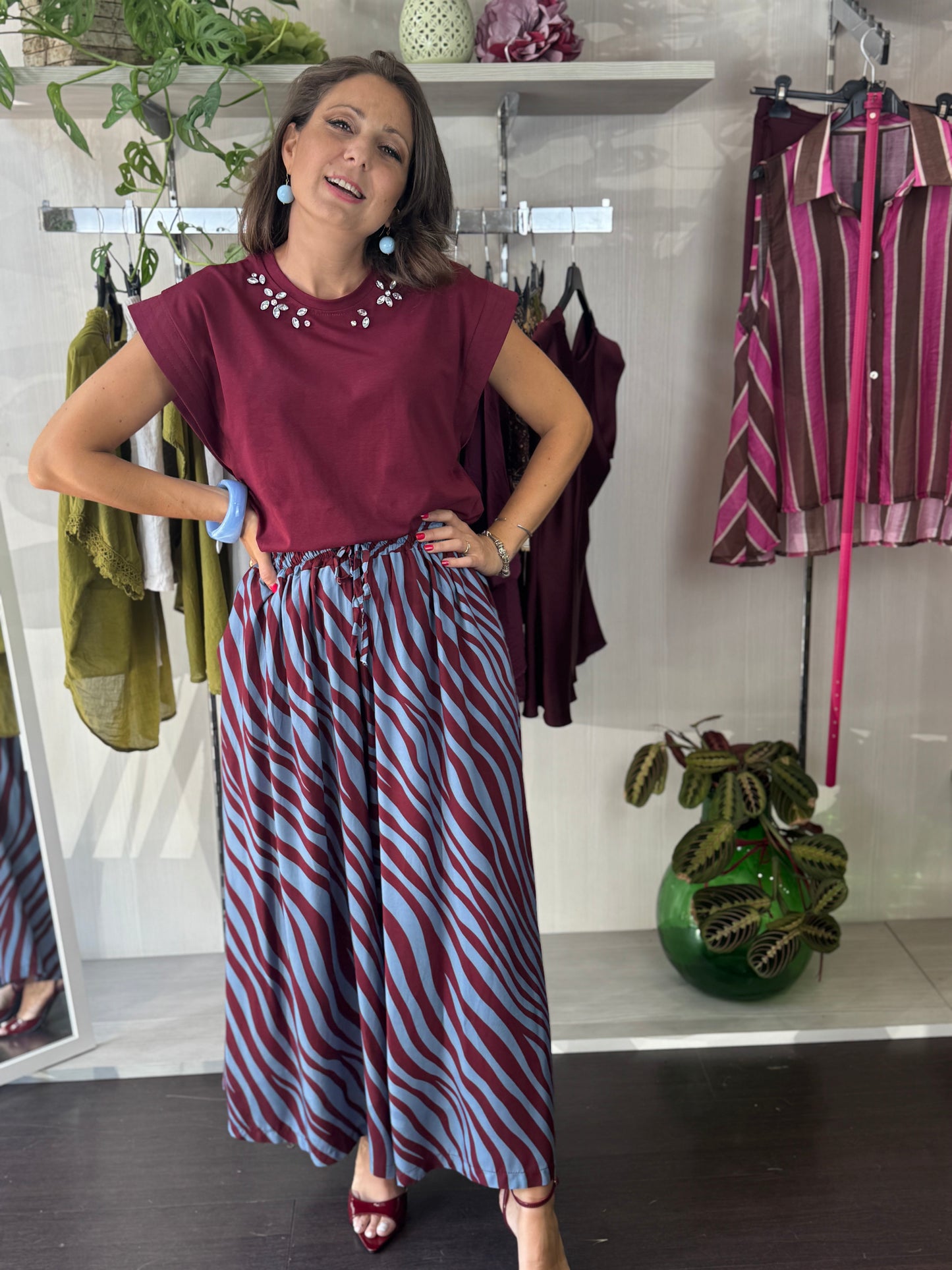 Gonna pantalone bordeaux e blu
