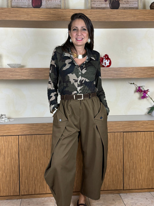 Pantalone fango con bottoni davanti