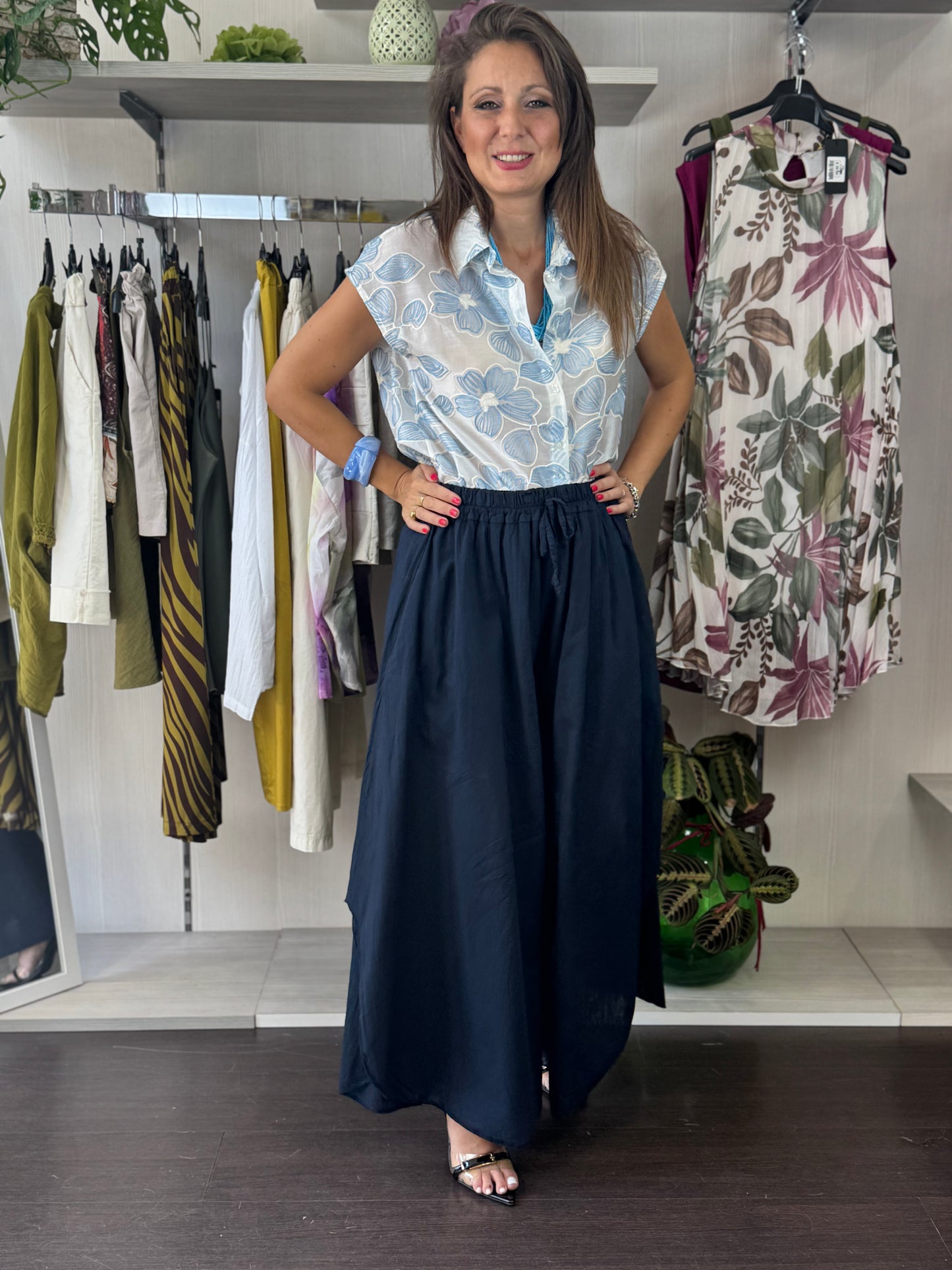 Camicia ricami celeste