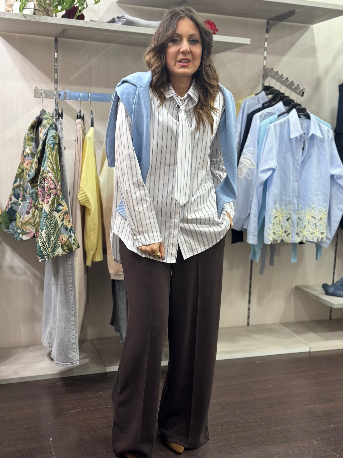 Camicia con cravatta