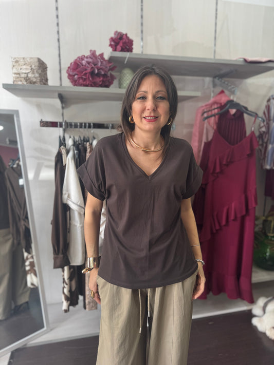 T-shirt basic cioccolato scollo a V