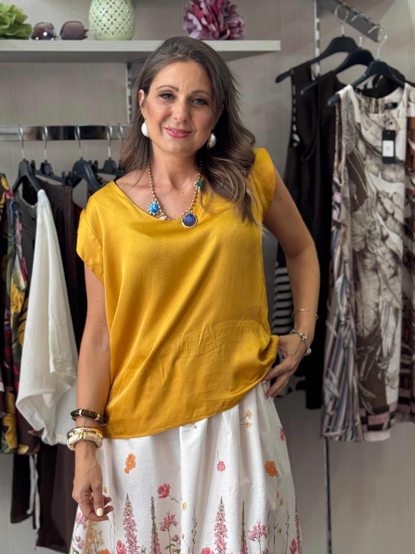 Maglia senape con manichina
