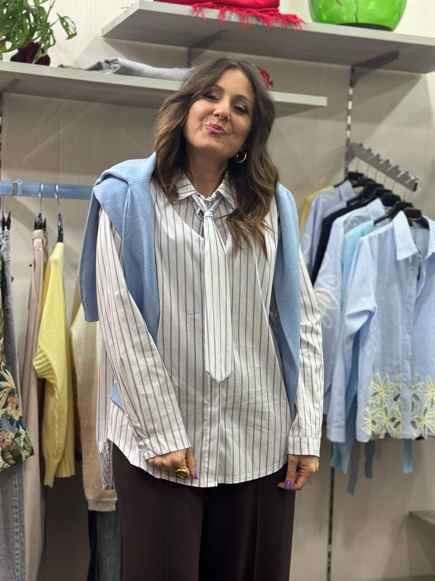 Camicia con cravatta