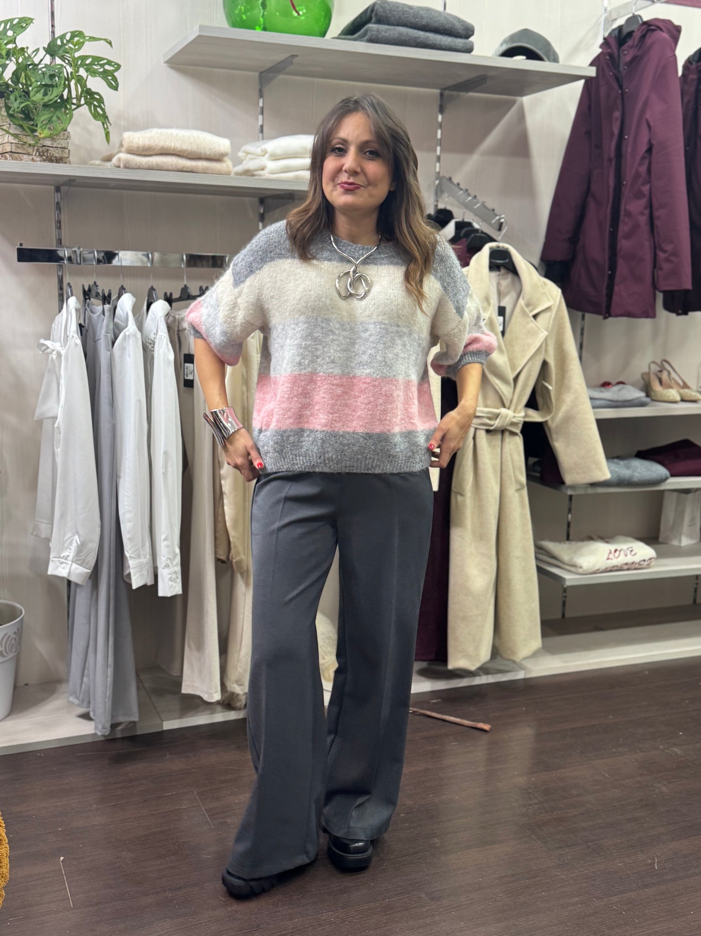 Pantalone grigio palazzo