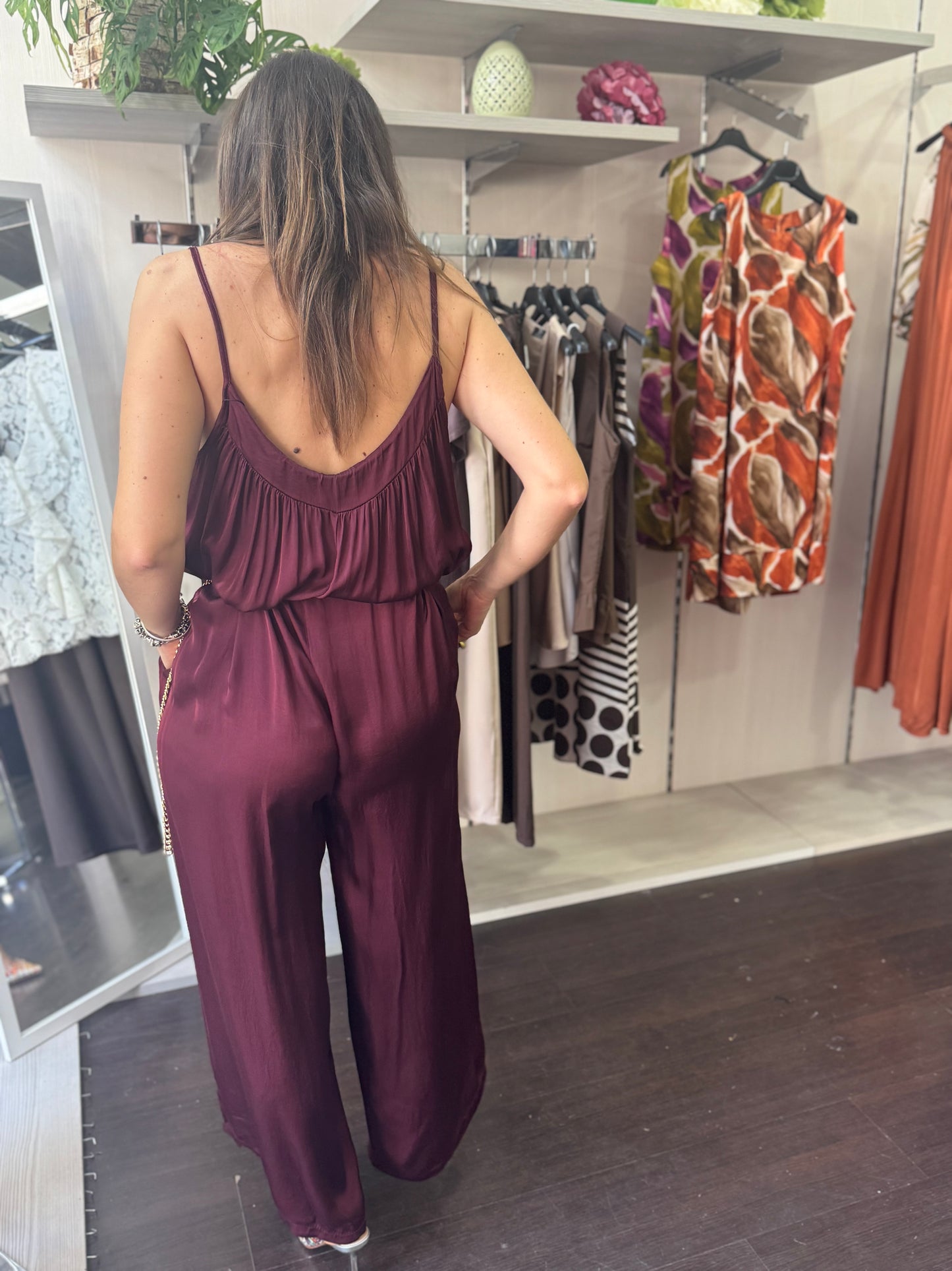 Jumpsuit bordeaux con bretelline