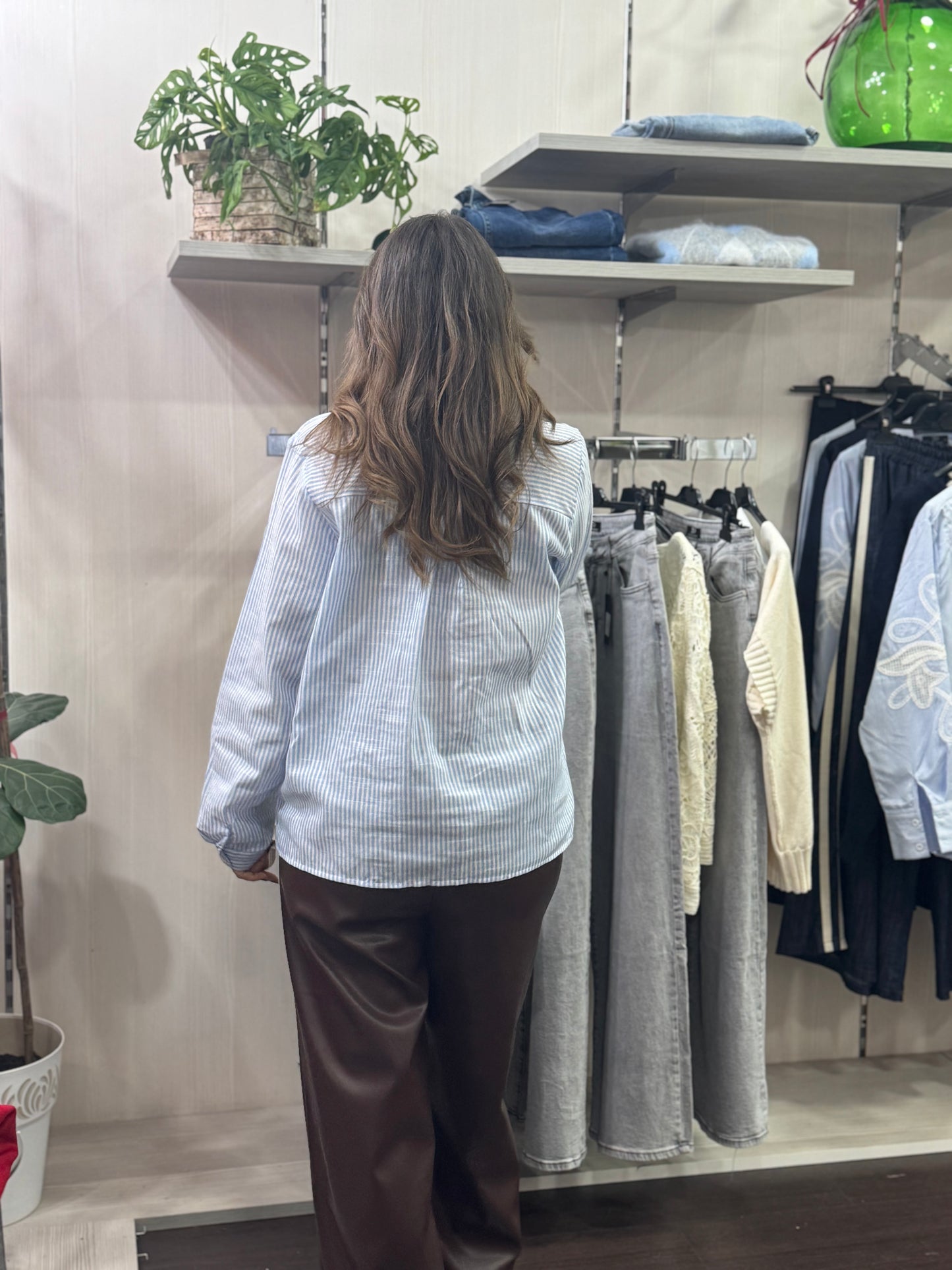 Camicia intaglio sotto