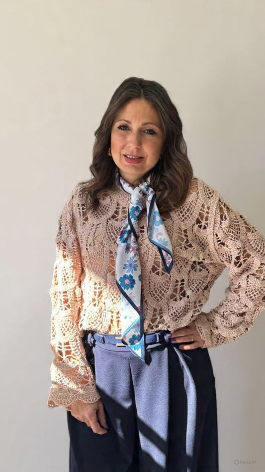 Maglia crochet fango